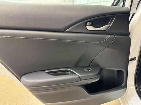 Used 2020 Honda Insight Touring image 15