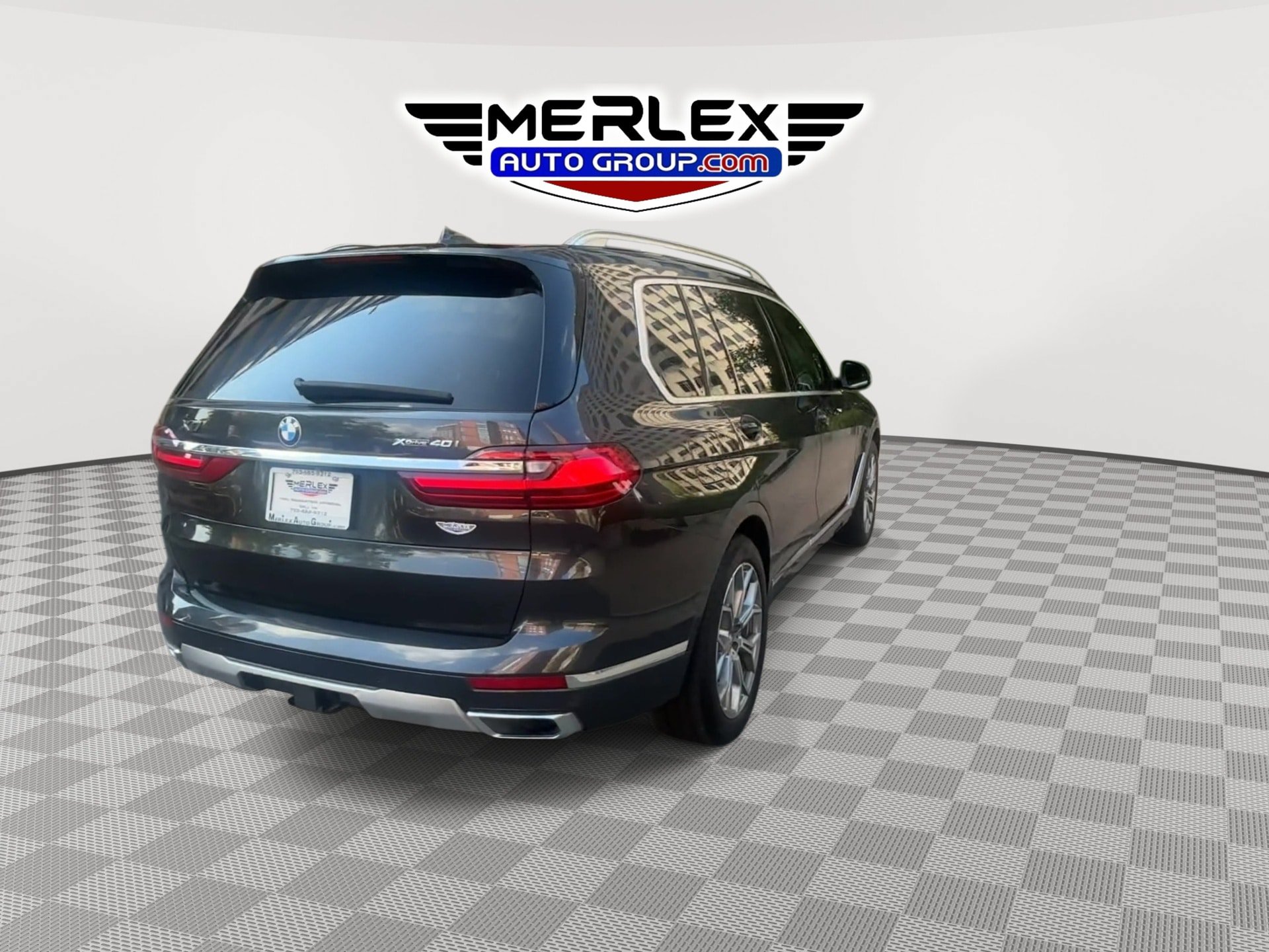 Used 2020 BMW X7 xDrive40i w/ Executive Package AWD/4WD image 3