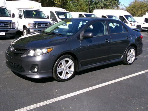 Used 2013 Toyota Corolla S w/ Premium Pkg image 5