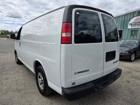Used 2006 Chevrolet Express 1500 RWD image 11