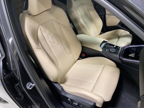 Certified 2025 BMW X3 xDrive30i w/ Premium Package image 18