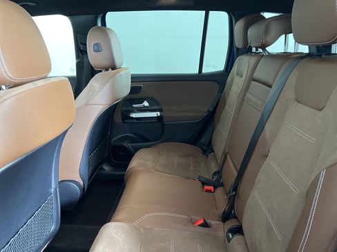 Certified 2025 Mercedes-Benz GLB 250 4MATIC image 11