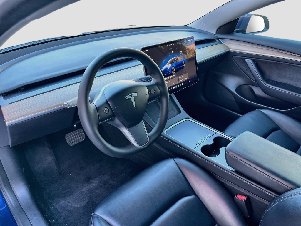 Used 2023 Tesla Model 3 Standard Range RWD image 9