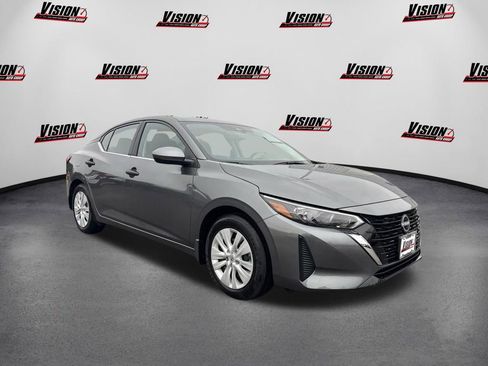 Certified 2025 Nissan Sentra S FWD image 3