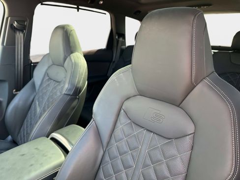 Used 2025 Audi SQ7 Premium Plus image 39