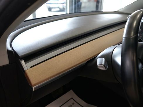 Used 2018 Tesla Model 3 Long Range image 26