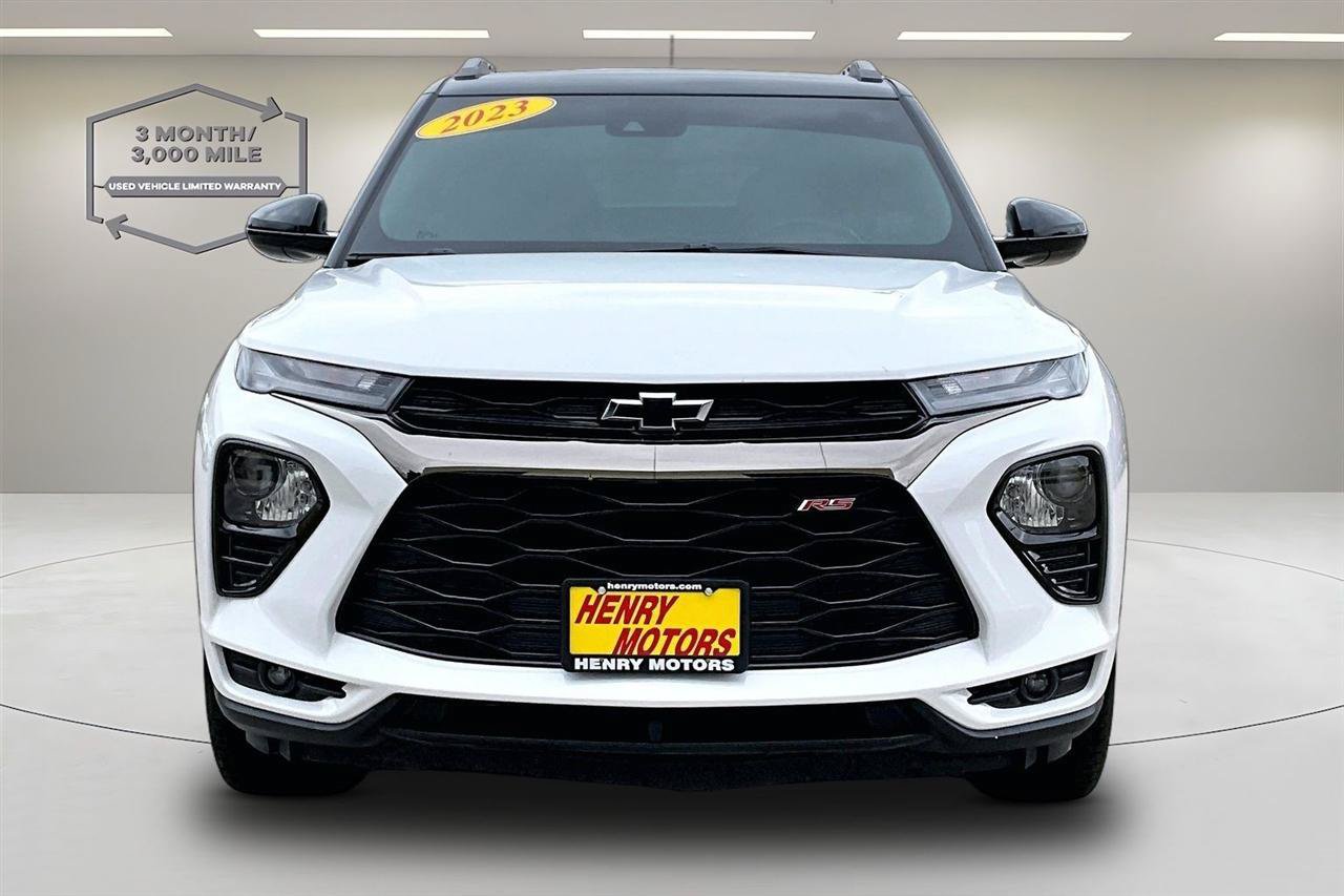 Used 2023 Chevrolet TrailBlazer RS AWD/4WD image 2
