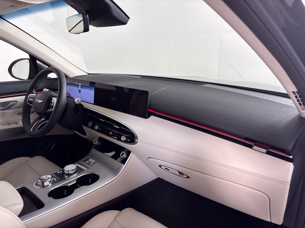 New 2027 Genesis GV70 2.5T Select AWD/4WD image 13