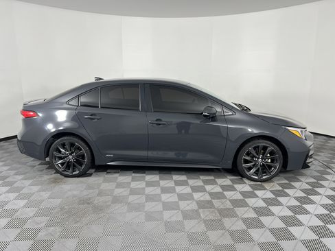 Used 2023 Toyota Corolla SE image 13