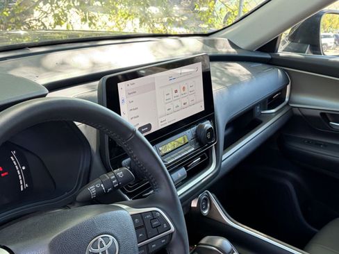 Used 2025 Toyota Grand Highlander FWD image 37