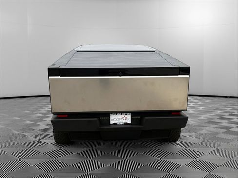 Used 2024 Tesla Cybertruck AWD Crew Cab image 5