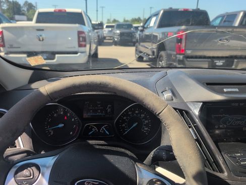 Used 2013 Ford Escape SEL FWD image 1