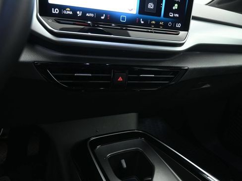 Used 2025 Volkswagen ID.4 Pro RWD image 14