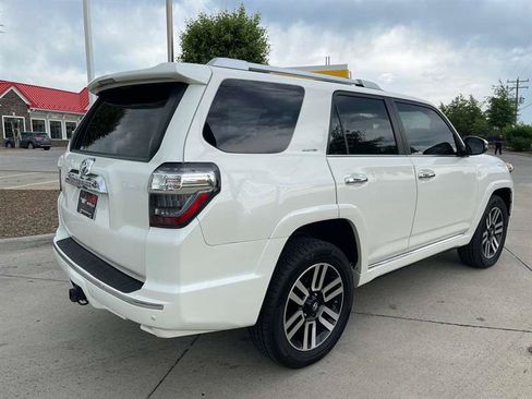 Used 2018 Toyota 4Runner Limited AWD/4WD image 29