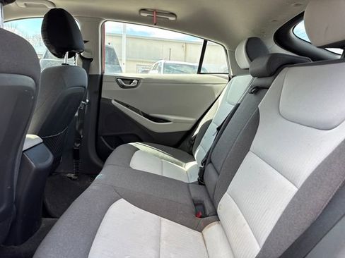 Used 2020 Hyundai Ioniq SEL image 11