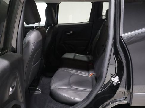 Used 2020 Jeep Renegade Limited image 18