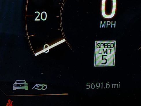 Used 2025 Ford Mustang GT Premium RWD image 9