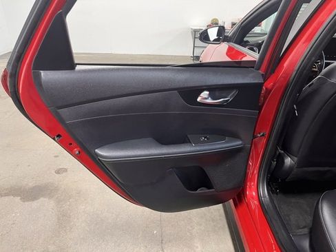 Used 2024 Kia Forte GT-Line image 19