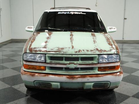 Used 2001 Chevrolet Blazer LS image 16