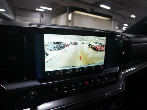 Certified 2024 Chevrolet Silverado 1500 High Country w/ Technology Package AWD/4WD image 19