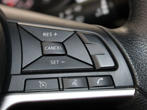 Used 2024 Nissan Altima 2.5 SV FWD image 42