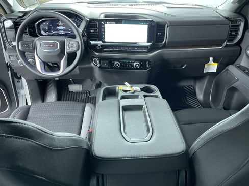 New 2025 GMC Sierra 1500 Elevation image 20
