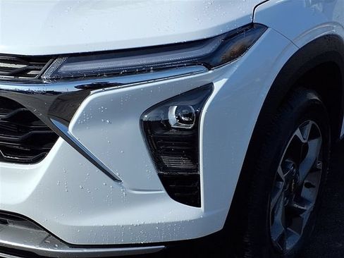 New 2026 Chevrolet Trax LT FWD image 17
