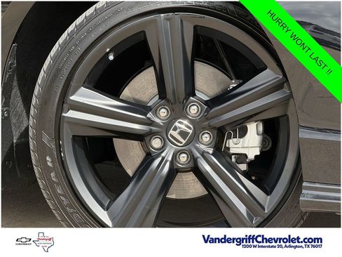 Used 2024 Honda Accord Sport image 9