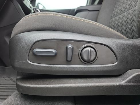 Used 2023 Chevrolet Equinox LT w/ LPO, Floor Liner Package AWD/4WD image 23