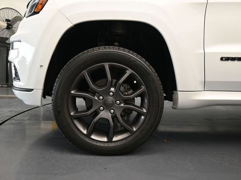 Used 2020 Jeep Grand Cherokee High Altitude image 11