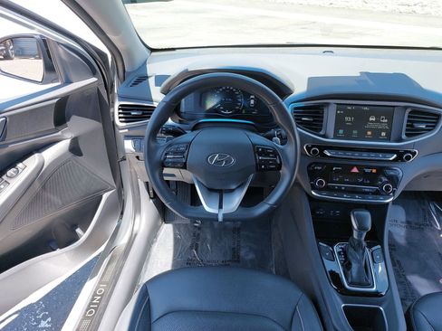 Used 2019 Hyundai Ioniq Limited FWD image 15