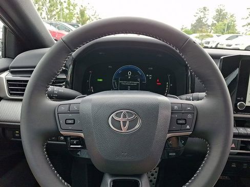 New 2026 Toyota Camry SE FWD image 18