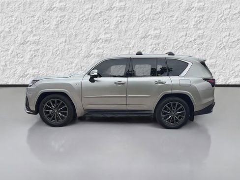 Used 2023 Lexus LX 600 F Sport w/ Accessory Package (A2) AWD/4WD image 6