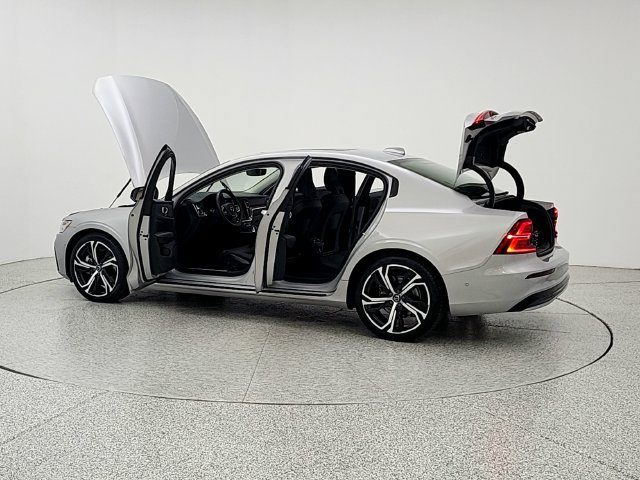 Used 2024 Volvo S60 B5 Ultimate w/ Climate Package AWD/4WD image 12