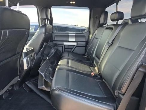 Used 2016 Ford F150 Lariat w/ Equipment Group 502A Luxury AWD/4WD image 4