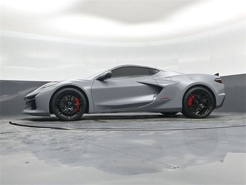 Used 2024 Chevrolet Corvette Z06 image 44
