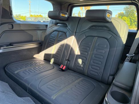Used 2023 Rivian R1S Launch Edition image 21