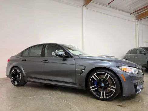 Used 2016 BMW M3 RWD image 6