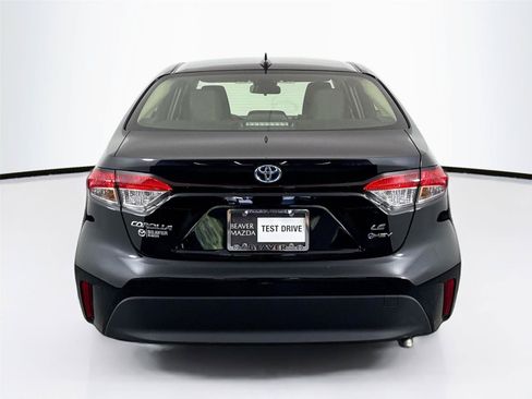 Used 2025 Toyota Corolla LE FWD image 11