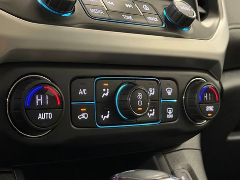 Used 2019 GMC Acadia SLT image 20