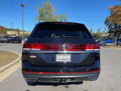 Used 2025 Volkswagen Atlas SEL image 6