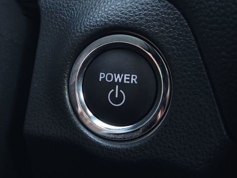 Used 2025 Toyota RAV4 XLE AWD/4WD image 23