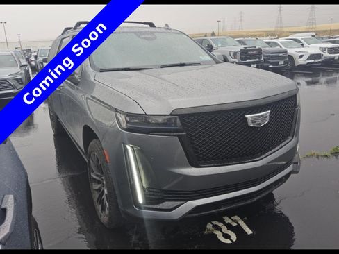 Used 2022 Cadillac Escalade ESV Sport Platinum w/ LPO, ONYX Package AWD/4WD image 10