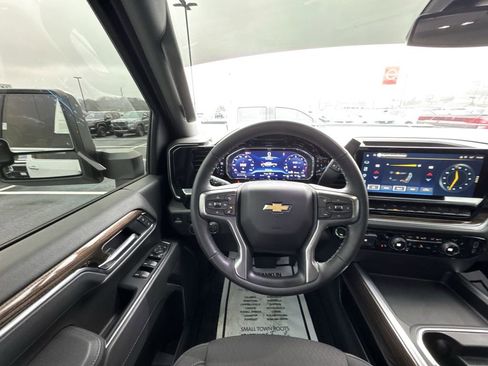 Used 2025 Chevrolet Silverado 2500 LT w/ Z71 Chrome Sport Edition image 14