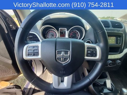 Used 2017 Dodge Journey Crossroad FWD image 9