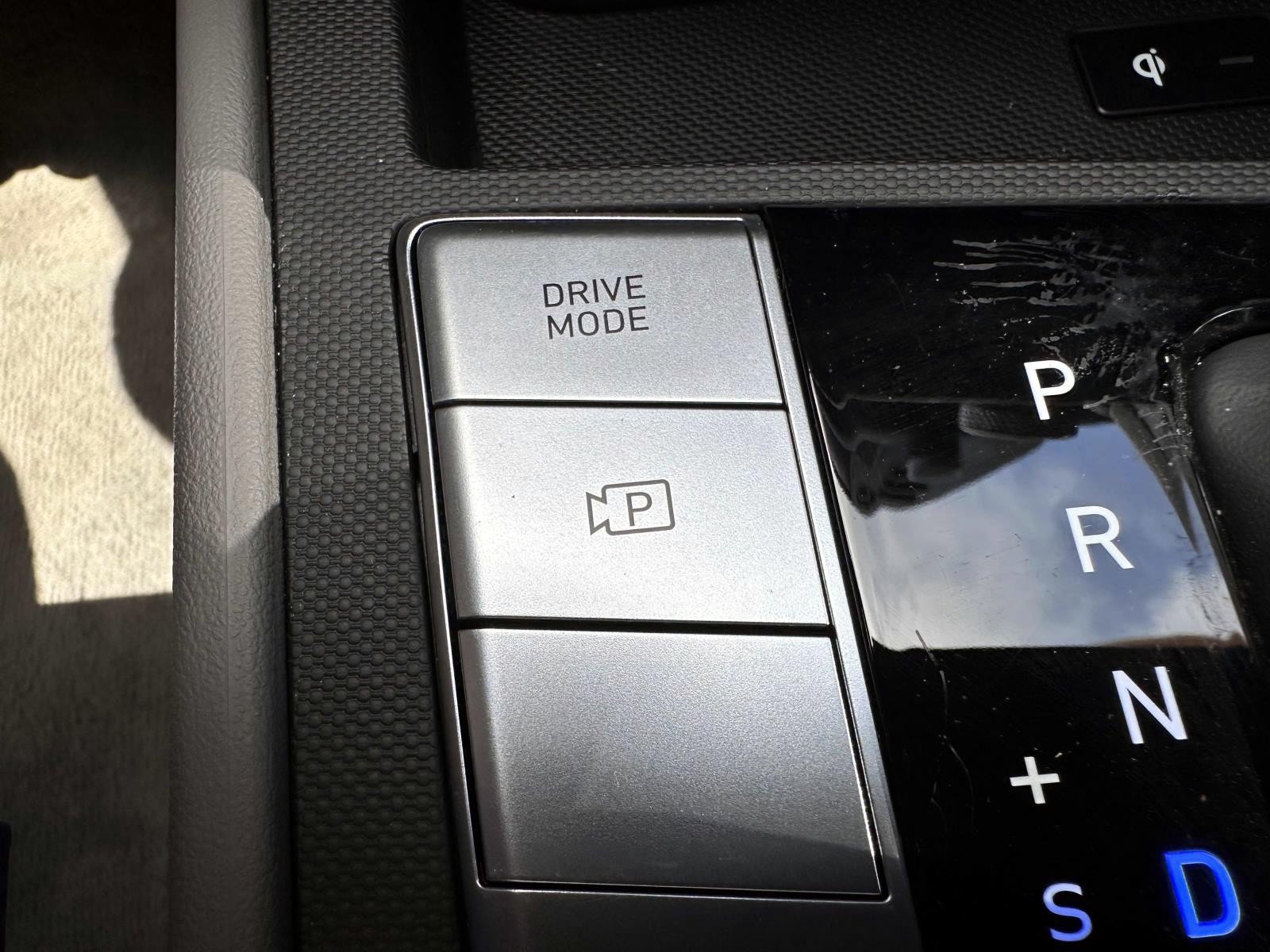 Used 2025 Hyundai Elantra Sport FWD image 27