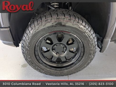 Used 2023 GMC Sierra 1500 AT4 w/ Technology Package AWD/4WD image 26