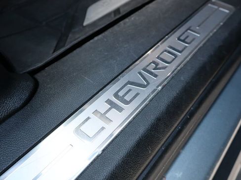 Used 2023 Chevrolet Suburban Premier image 57