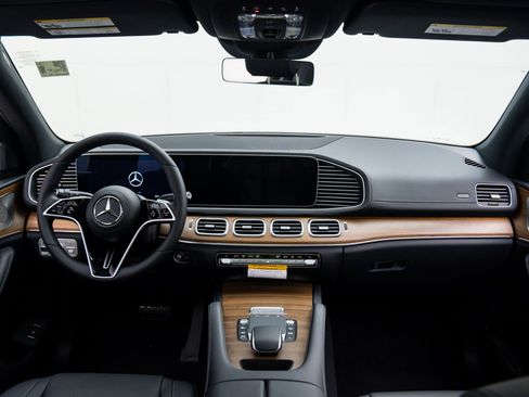 Used 2026 Mercedes-Benz GLE 350 4MATIC image 11