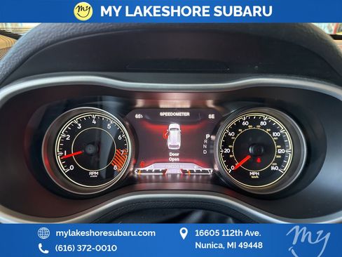 Used 2015 Jeep Cherokee Trailhawk w/ Comfort/Convenience Group image 17